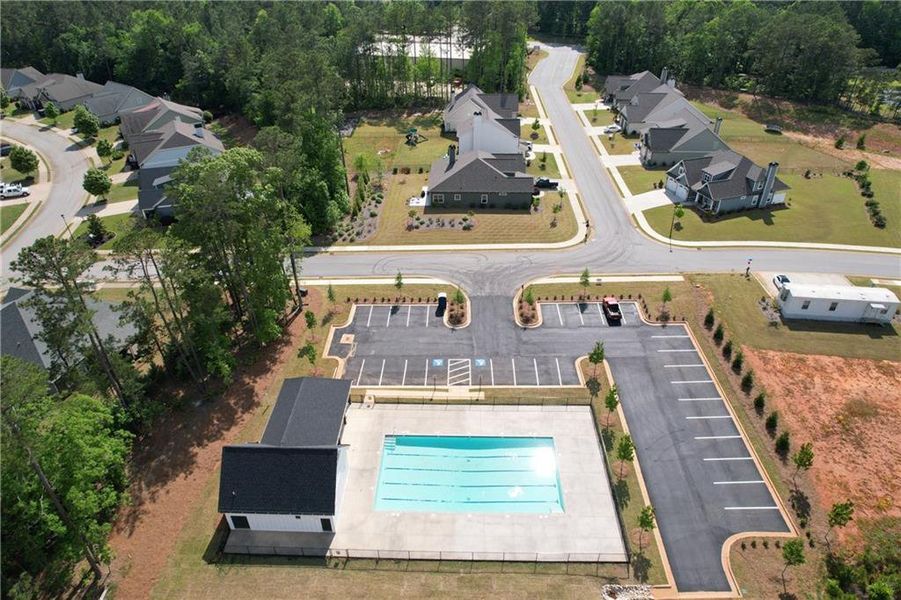 Community amenities in , Greensboro (Image 12).