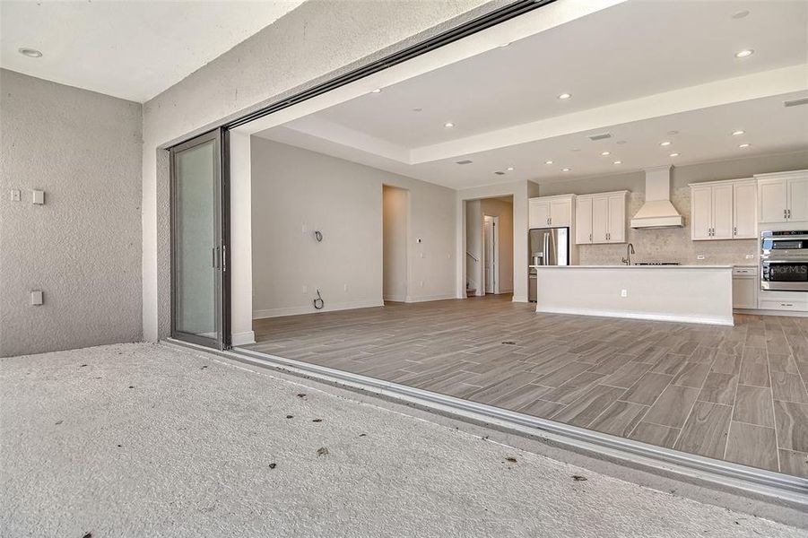 Spacious, unfurnished interior of a new home in Canoe Creek, Parrish (Image 37).