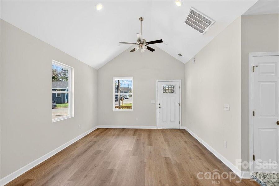 Spacious, unfurnished interior of a new home in , Shelby (Image 15).