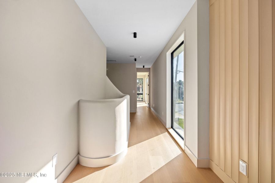 Spacious, unfurnished interior of a new home in , Atlantic Beach (Image 63).