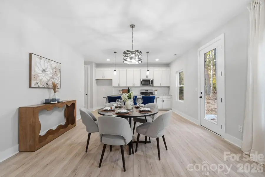 Dining Area Dining Area