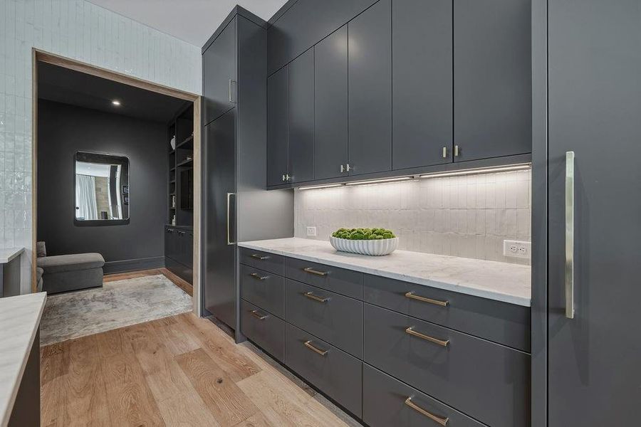 Furnished interior view inside a new home in , Atlanta (Image 41).