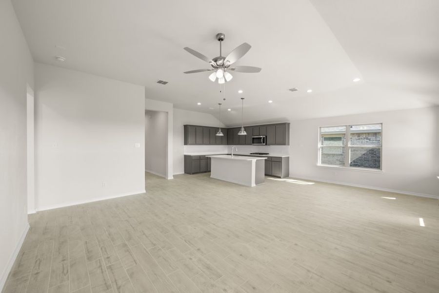 Front exterior of a new home in Myrtle Creek, Waxahachie, TX, highlighting curb appeal (Image 12).