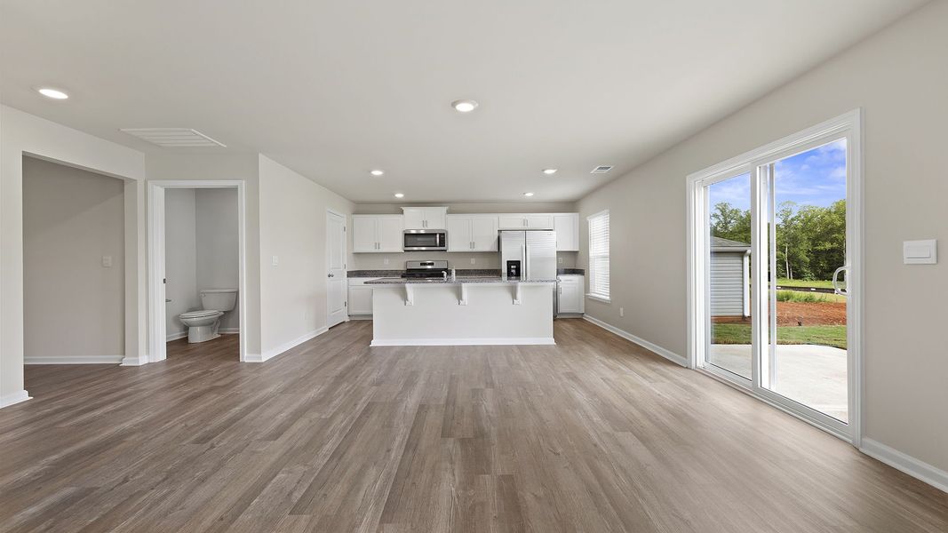 Spacious, unfurnished interior of a new home in Bentley Park, Greenwood (Image 16).