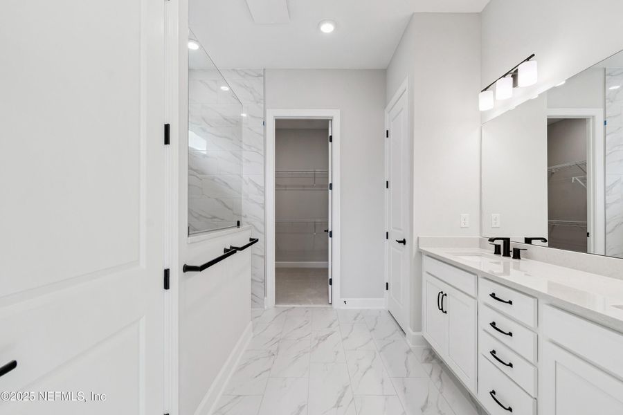 Furnished interior view inside a new home in Crosswinds 40’, Ponte Vedra (Image 10).