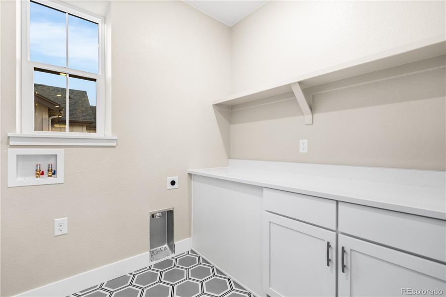 Spacious, unfurnished interior of a new home in Stargaze at Solstice, Littleton (Image 30).