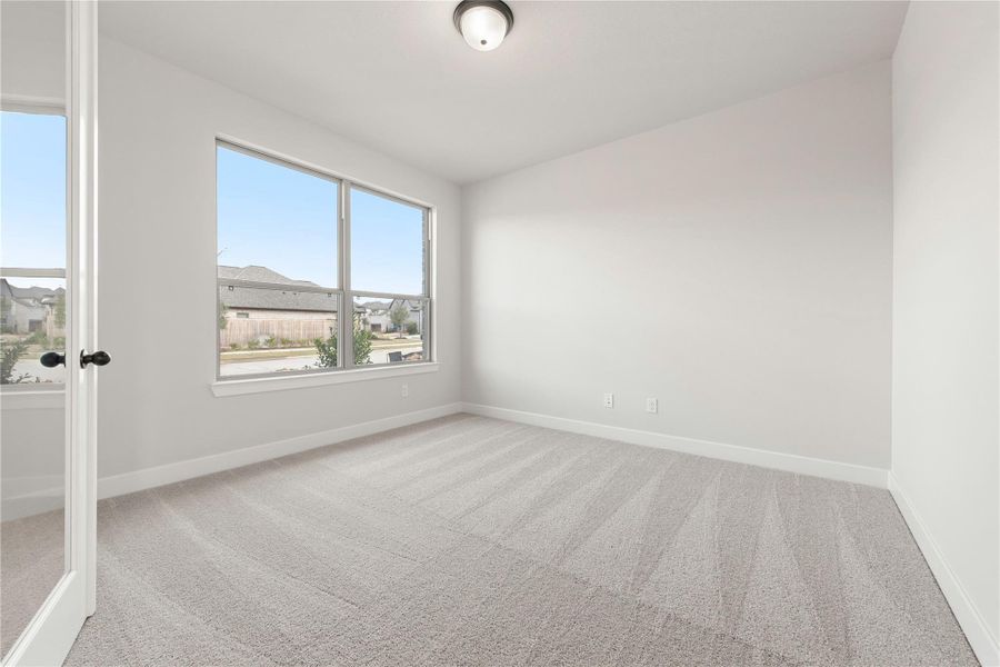 Spacious, unfurnished interior of a new home in Candela, Richmond (Image 10).