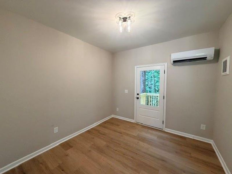 Spacious, unfurnished interior of a new home in , Dallas (Image 15). Spacious, unfurnished interior of a new home in , Dallas (Image 15).