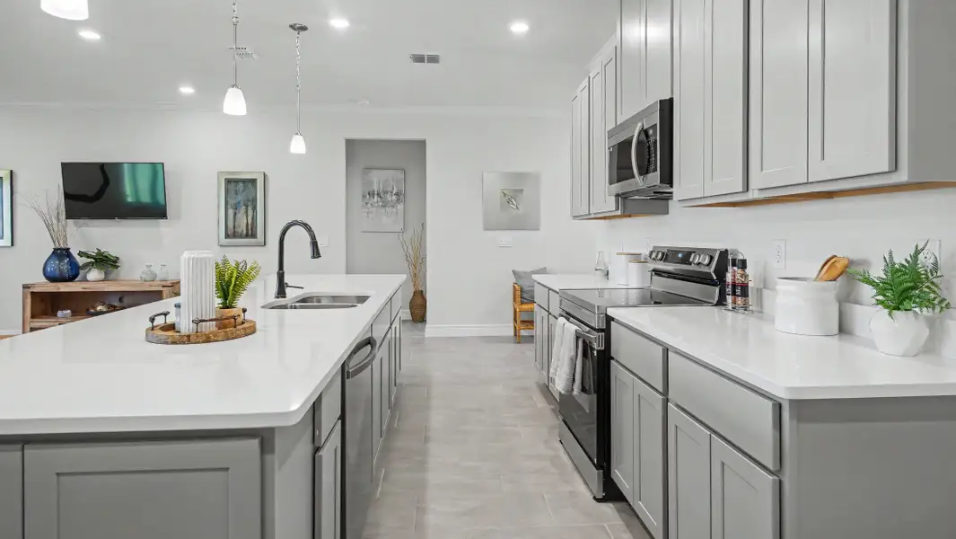 Representative furnished interior of a home built from the Drexel by Maronda Homes in Labelle, Labelle (Image 5).