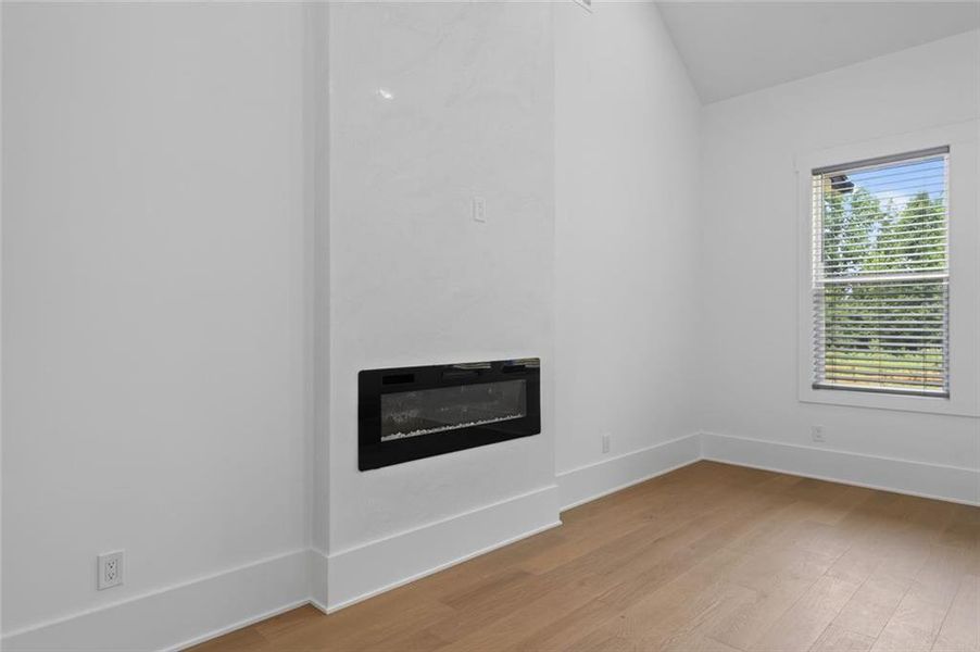 Spacious, unfurnished interior of a new home in , Bethlehem (Image 79).