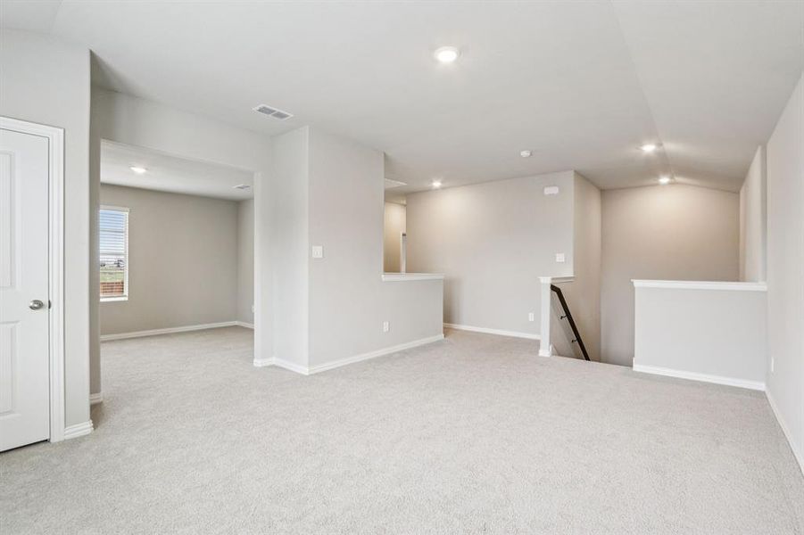 Spacious, unfurnished interior of a new home in River Ridge, Crandall (Image 29).