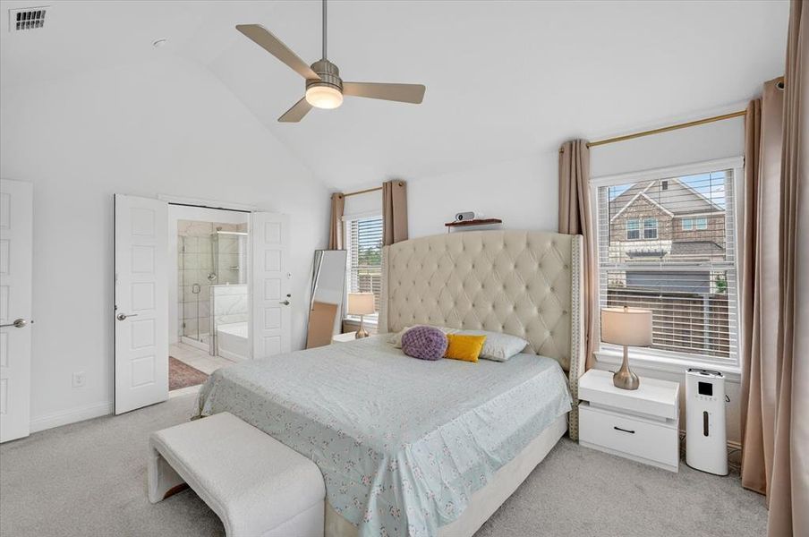 Furnished interior view inside a new home in Meadow Run, Melissa (Image 14).