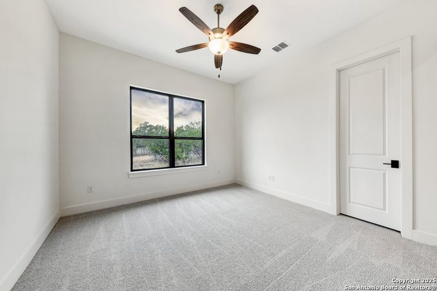 Spacious, unfurnished interior of a new home in , Boerne (Image 40).