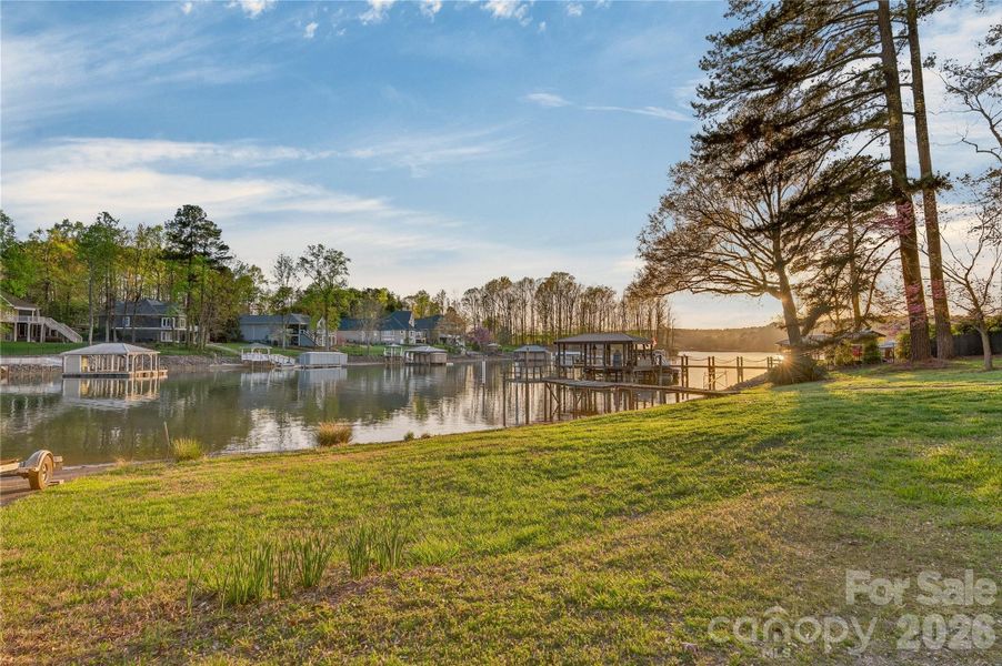 Natural landscape and outdoor views near  in Mooresville (Image 17).