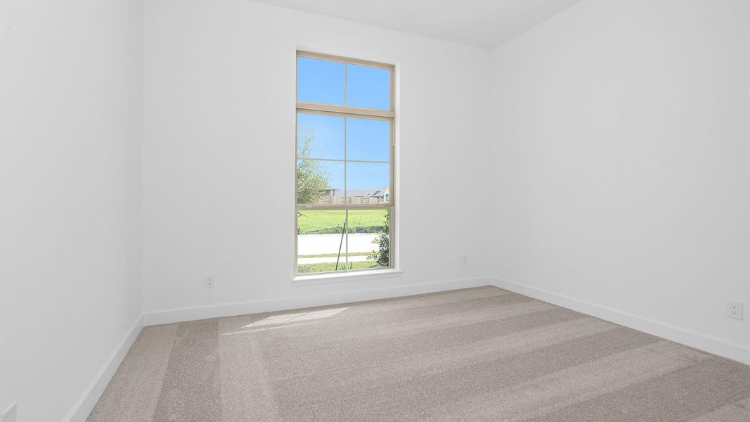 Spacious, unfurnished interior of a new home in Riceland, Mont Belvieu (Image 12).