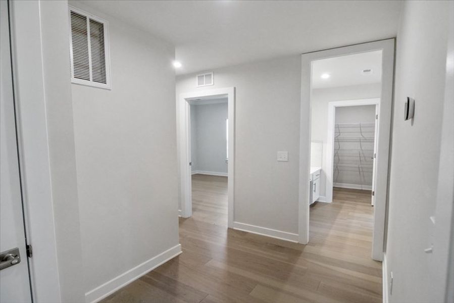 Spacious, unfurnished interior of a new home in Everly Estates, Spartanburg (Image 22). Spacious, unfurnished interior of a new home in Everly Estates, Spartanburg (Image 22).