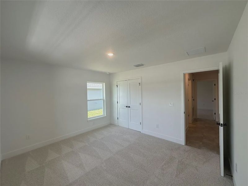 Spacious, unfurnished interior of a new home in Densan Park, Oxford (Image 16).