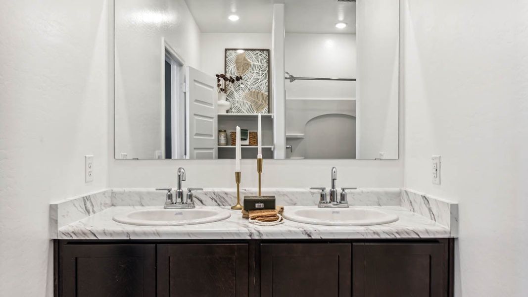 Close-up of interior finishes inside a home in Barnett Village, Marana (Image 20).