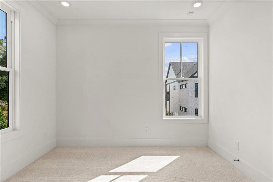 Spacious, unfurnished interior of a new home in Park Walke, Alpharetta (Image 31).