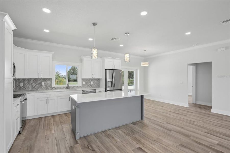 Furnished interior view inside a new home in , Sun City Center (Image 5).
