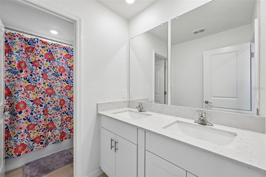 Furnished interior view inside a new home in Seaire, Parrish (Image 8).