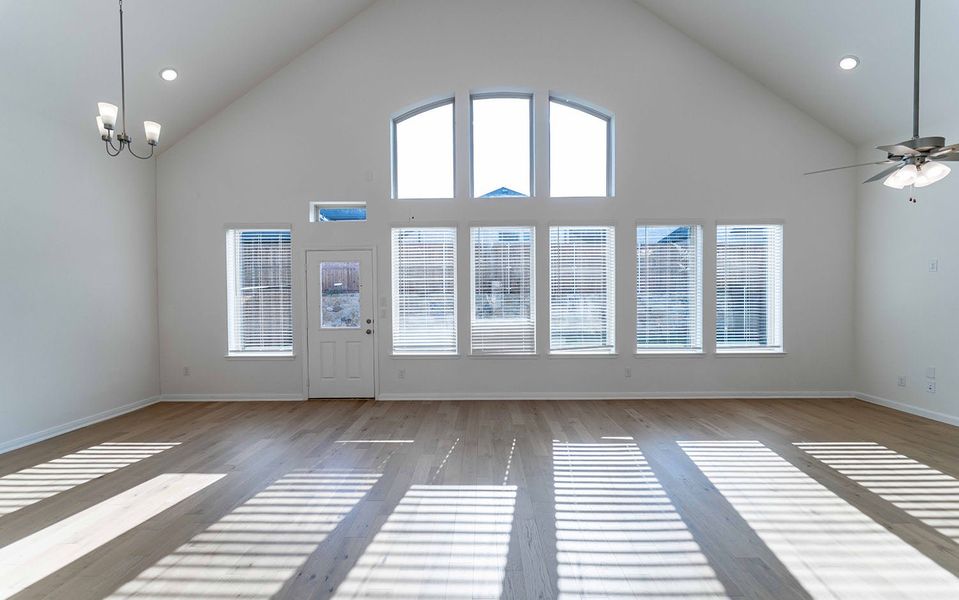 Spacious, unfurnished interior of a new home in La Terra, Celina (Image 21).