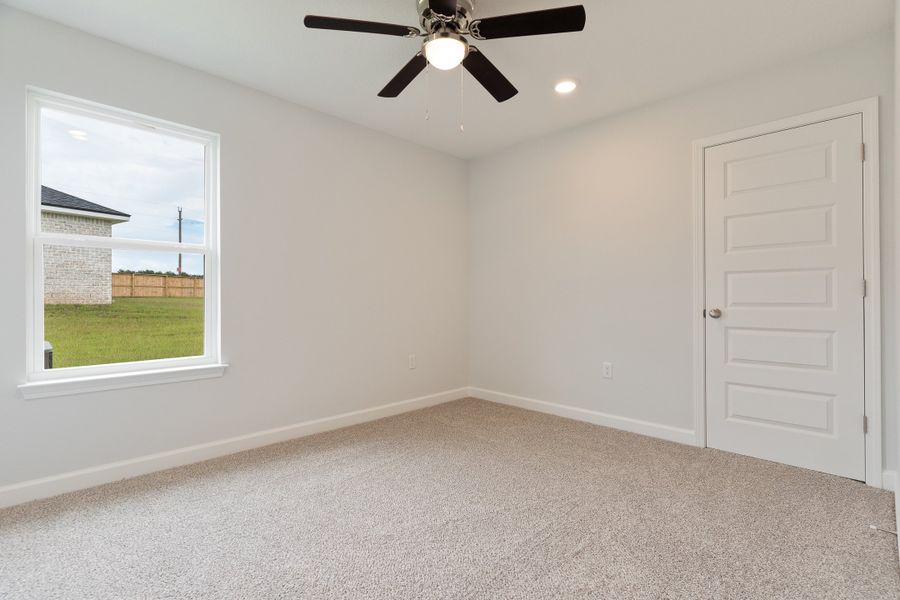 Spacious, unfurnished interior of a new home in Barton's Bend, Crestview (Image 38). Spacious, unfurnished interior of a new home in Barton's Bend, Crestview (Image 38).