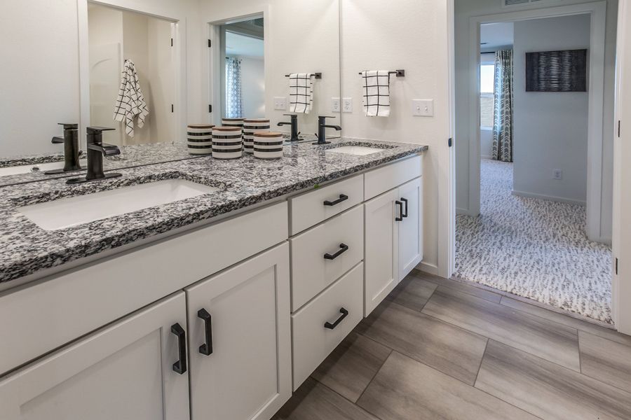 Representative furnished interior of a home built from the Twain by Hartford Homes in Trailside, Timnath (Image 53).