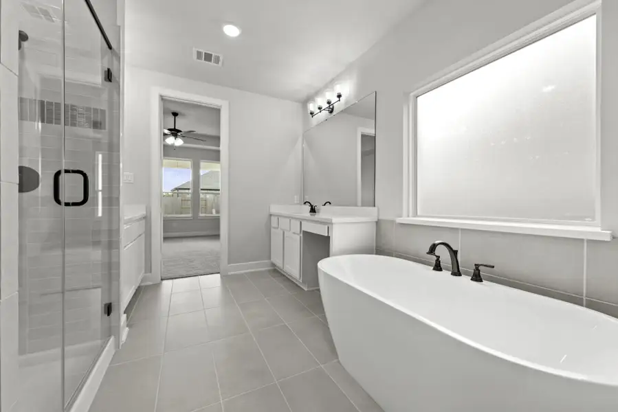 Representative image. Features, specifications, selections and colors may vary. Representative image. Features, specifications, selections and colors may vary.