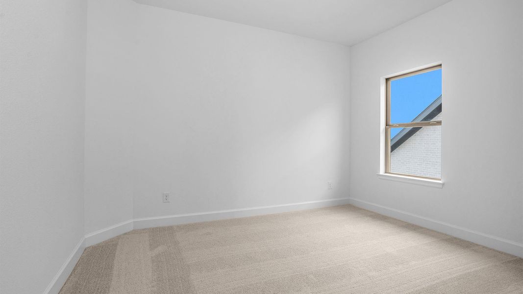 Spacious, unfurnished interior of a new home in Elyson, Katy (Image 8).
