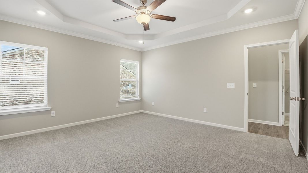 Spacious, unfurnished interior of a new home in Sagewood, Tullahoma (Image 31).