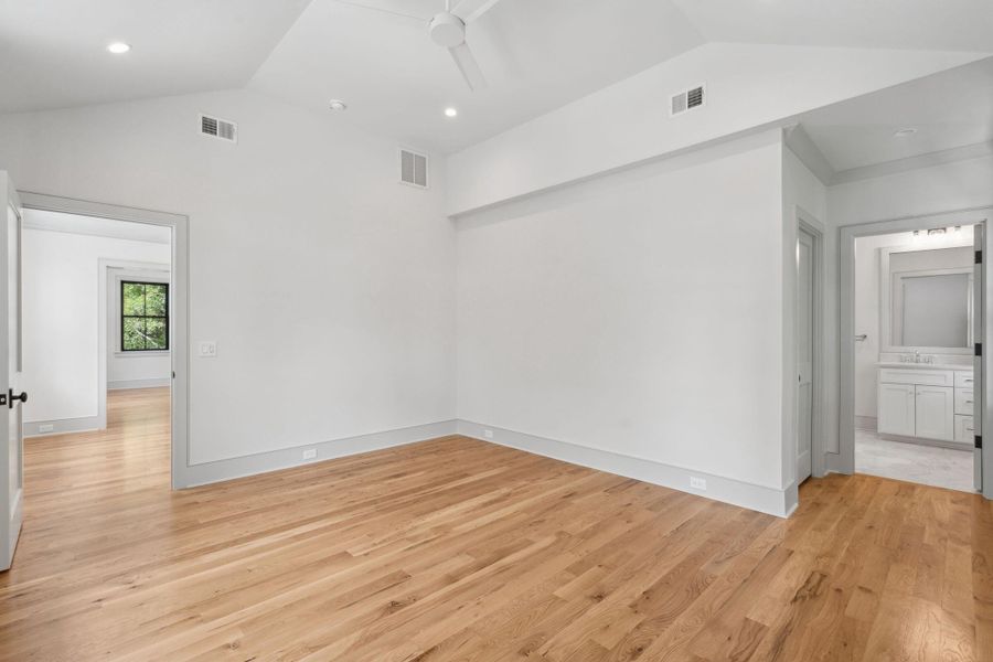 Spacious, unfurnished interior of a new home in , Johns Island (Image 71).