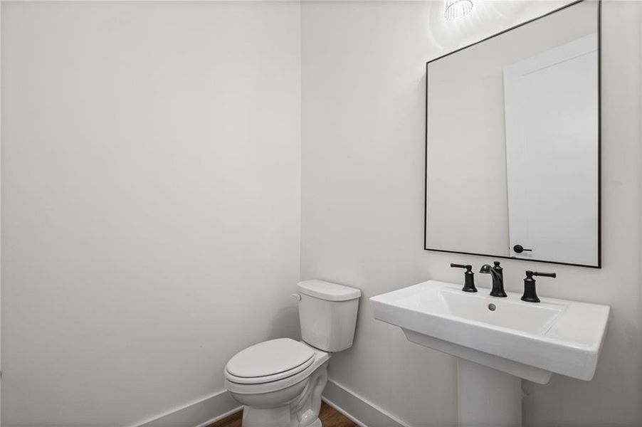 Furnished interior view inside a new home in Devin's Shire, Kennesaw (Image 7).