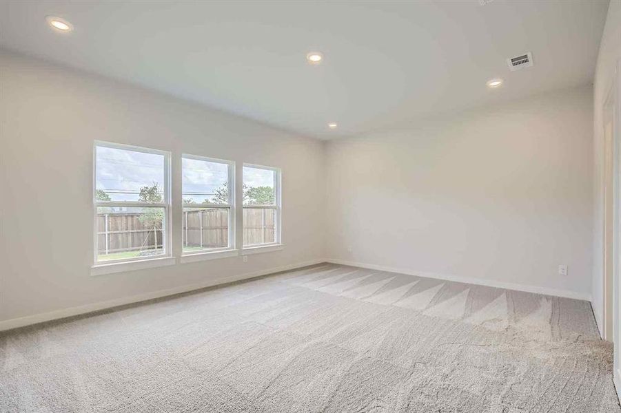 Spacious, unfurnished interior of a new home in Prestige Collection at Overland Grove, Forney (Image 13). Spacious, unfurnished interior of a new home in Prestige Collection at Overland Grove, Forney (Image 13).