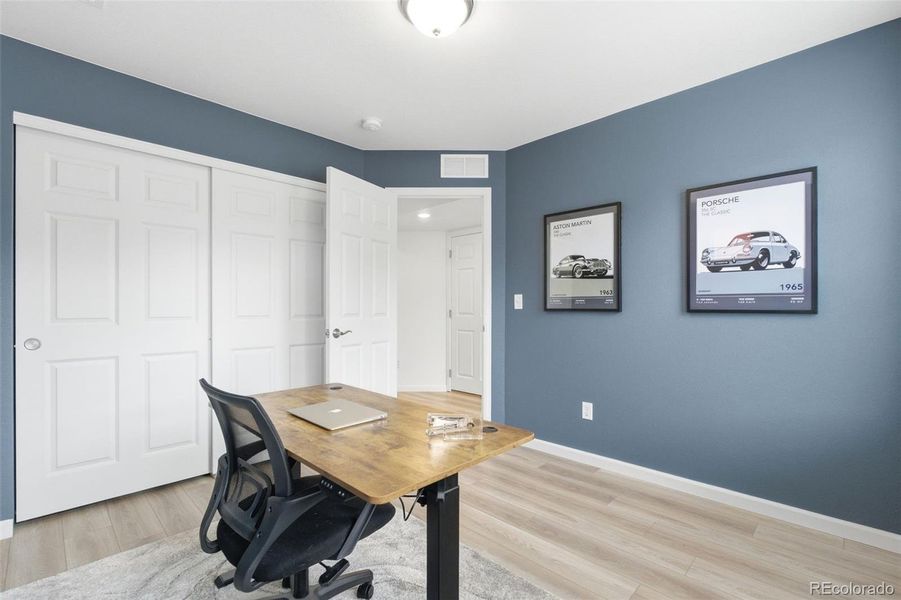 Furnished interior view inside a new home in Erie Highlands, Erie (Image 16).