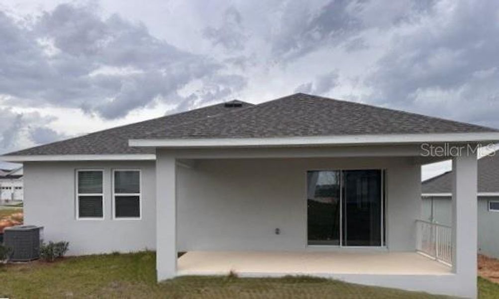 Exterior details and patio area of a home in Cypress Bluff, Groveland (Image 2).