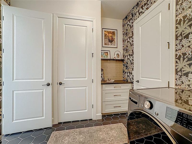 Furnished interior view inside a new home in , Lakewood Ranch (Image 64).