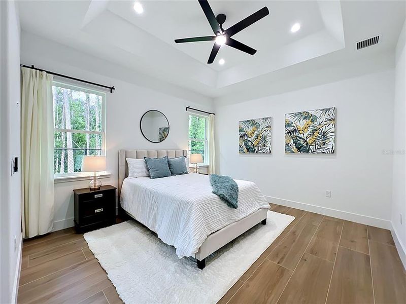 Furnished interior view inside a new home in , Orlando (Image 11).