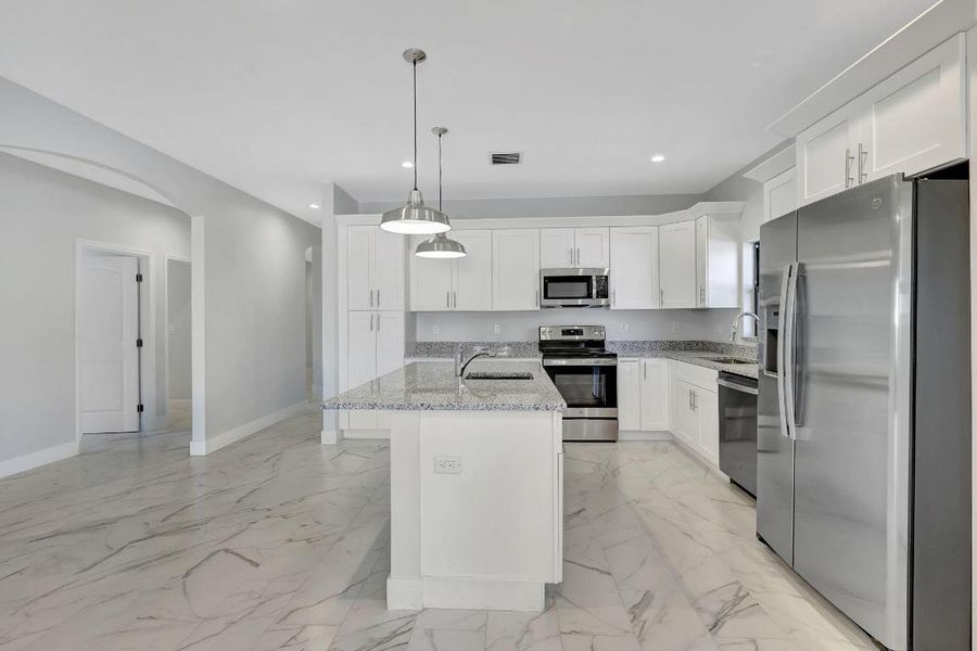 8-web-or-mls-3W7A0170