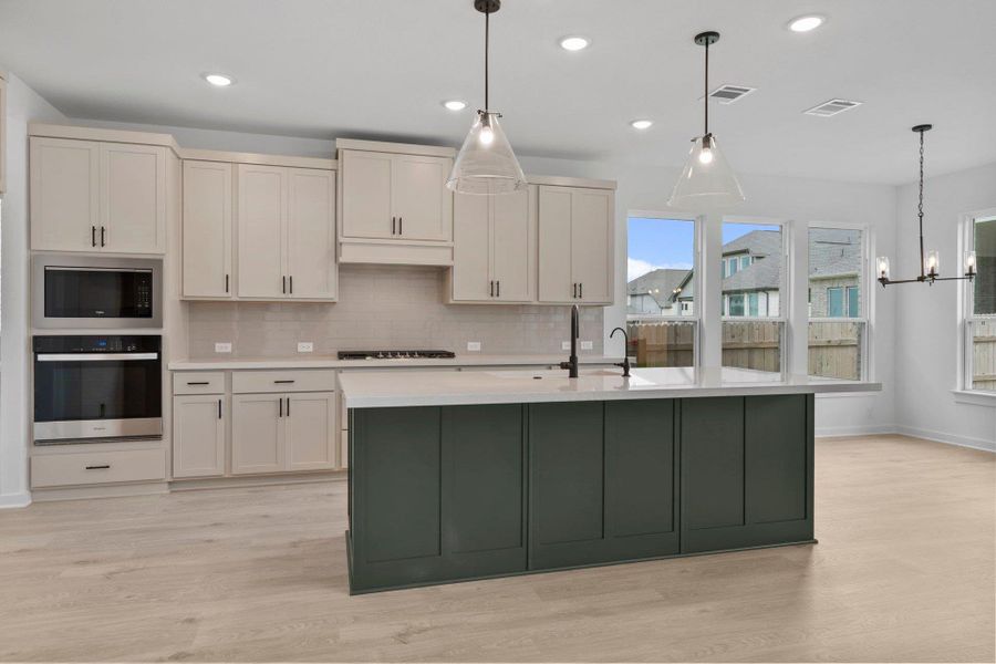 Gorgeous Open Concept Kitchen