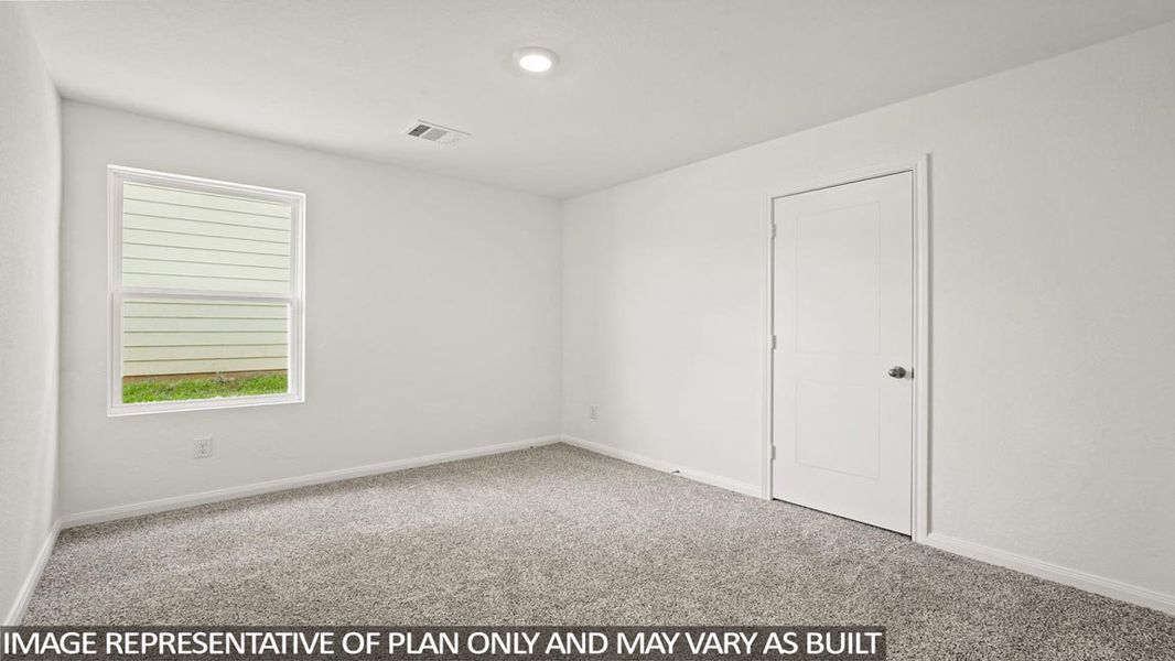 Spacious, unfurnished interior of a new home in McCrorey Trails, Conroe (Image 12).