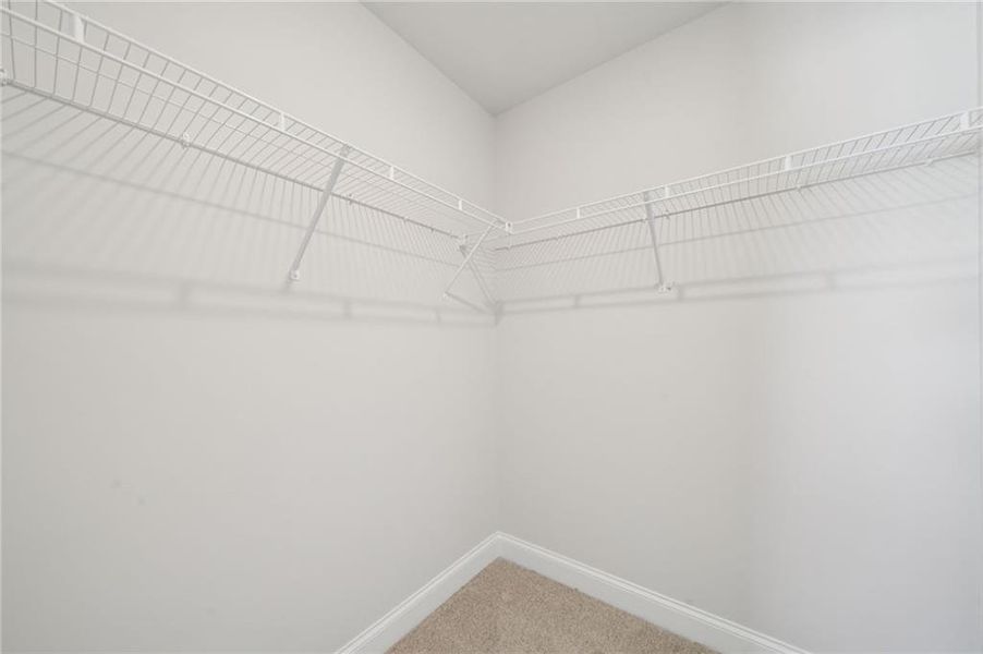Spacious, unfurnished interior of a new home in River Pointe, Monroe (Image 18).