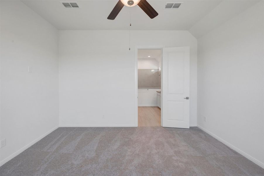 Spacious, unfurnished interior of a new home in Legacy - Retreat Collection, League City (Image 34).