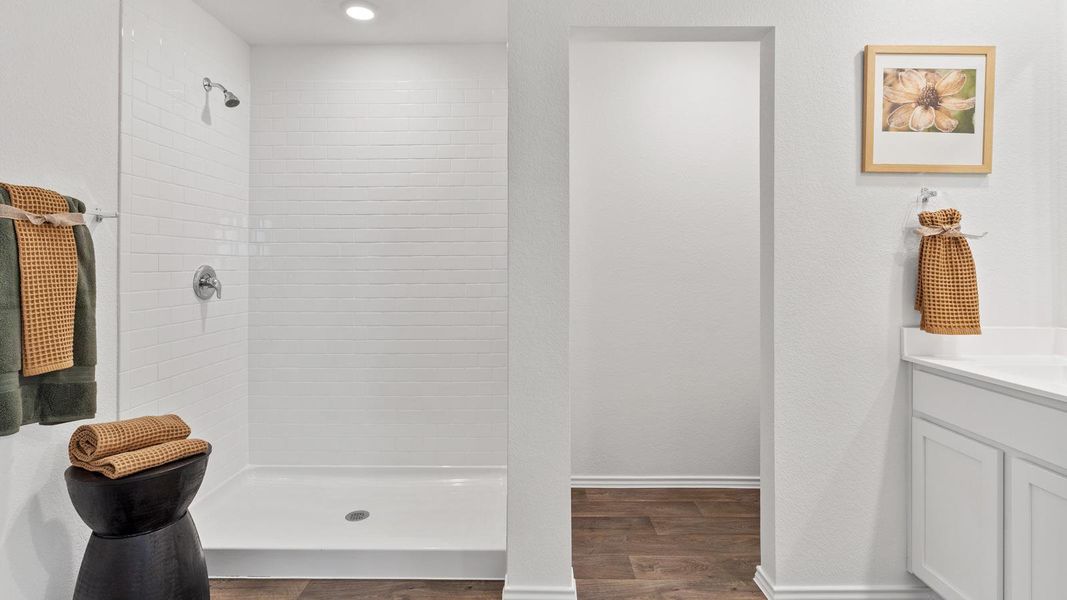 Furnished interior view inside a new home in Wayside, Uhland (Image 13).