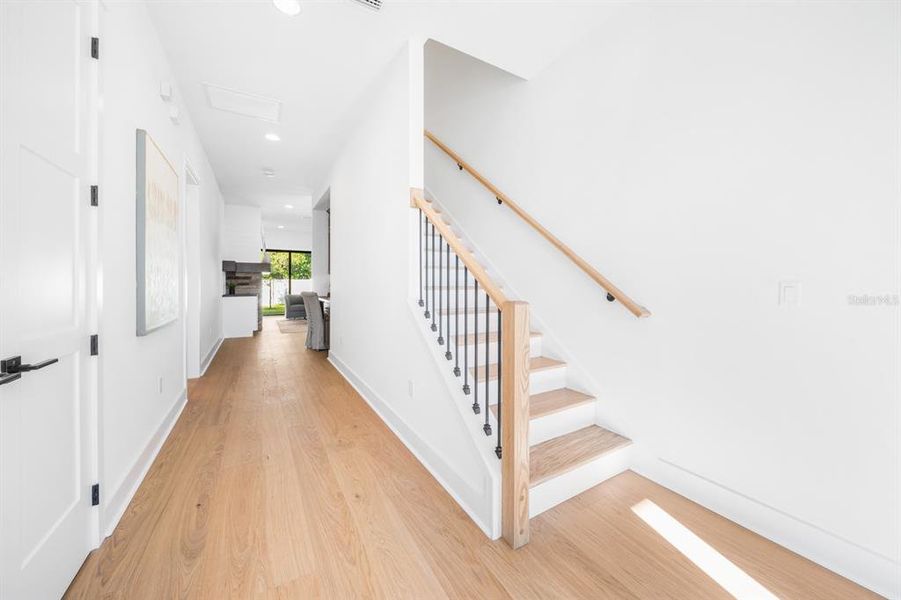 Spacious, unfurnished interior of a new home in , Tampa (Image 46). Spacious, unfurnished interior of a new home in , Tampa (Image 46).