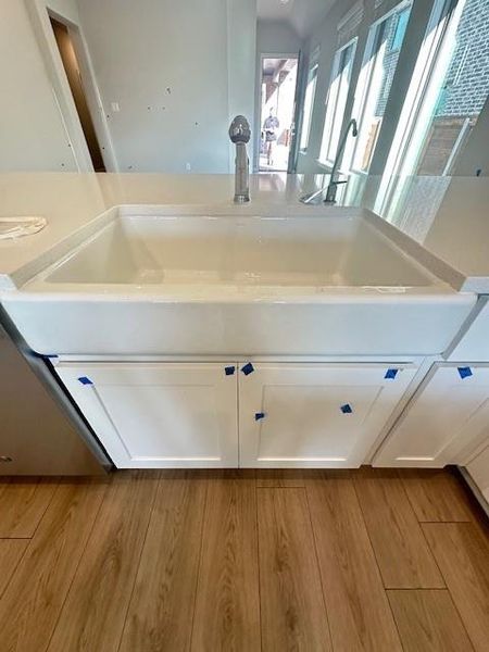 farmhouse sink