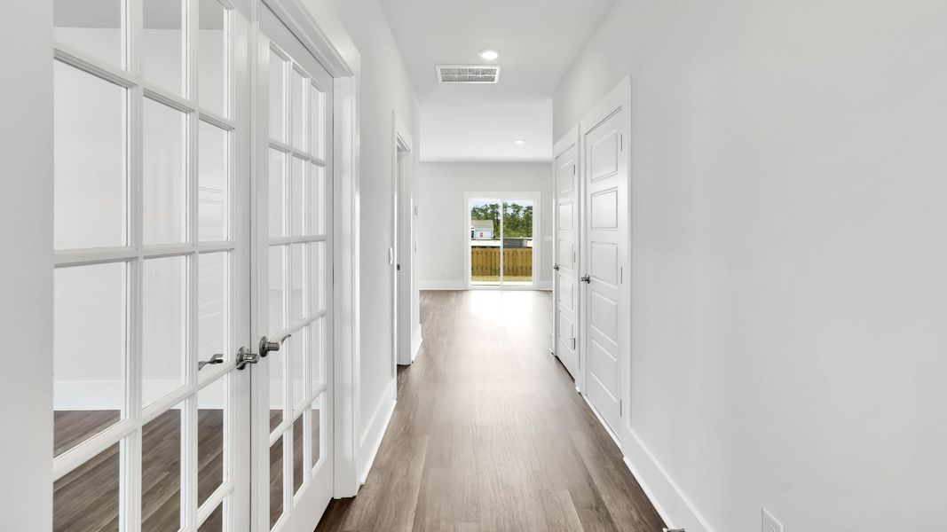 Spacious, unfurnished interior of a new home in Driftwood, Richlands (Image 19).