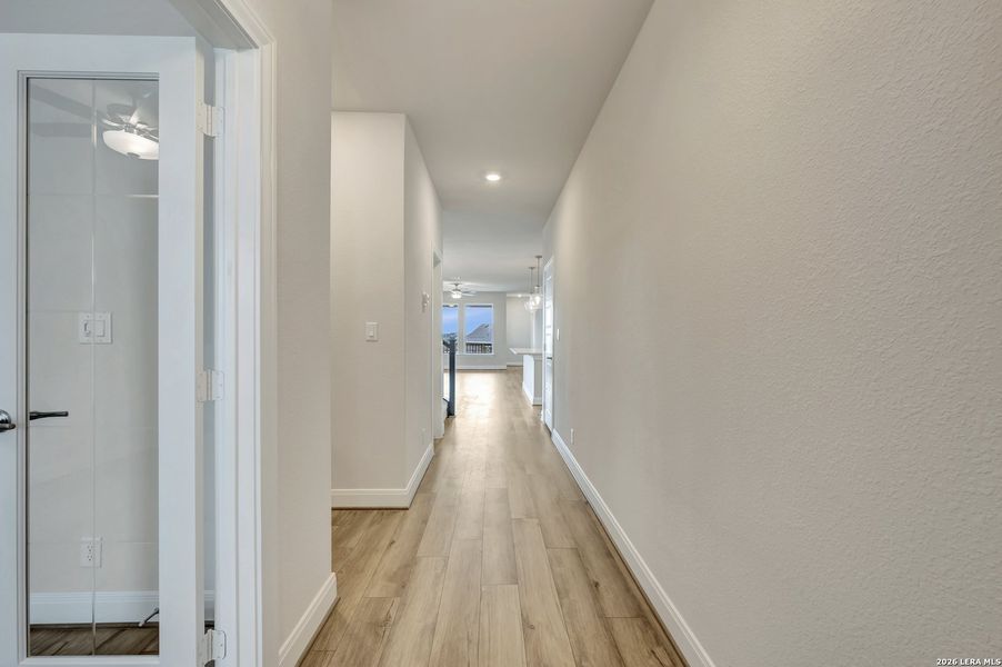 Spacious, unfurnished interior of a new home in The Crossvine 45’, Schertz (Image 21).