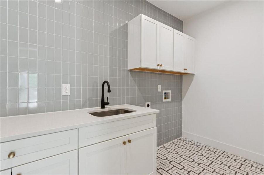 Furnished interior view inside a new home in , Atlanta (Image 32). Furnished interior view inside a new home in , Atlanta (Image 32).