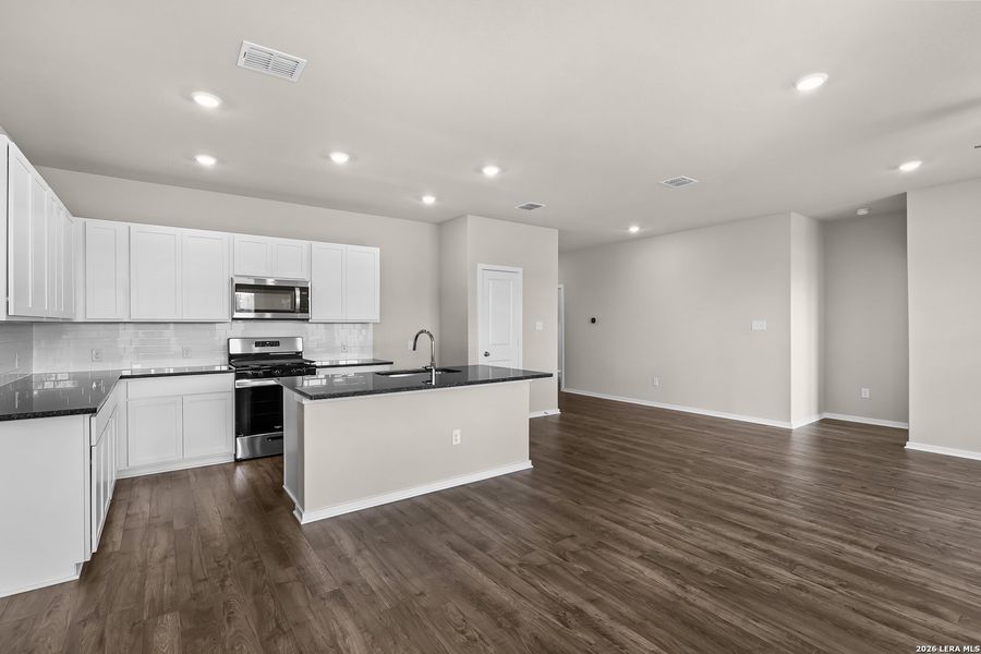 Furnished interior view inside a new home in Garden Grove, San Antonio (Image 10).